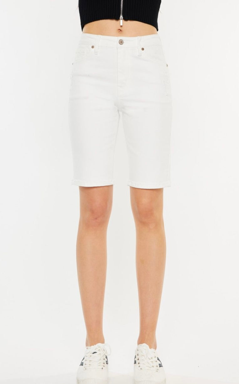 0943 Bermuda Style Shorts