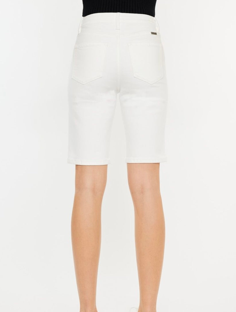 0943 Bermuda Style Shorts