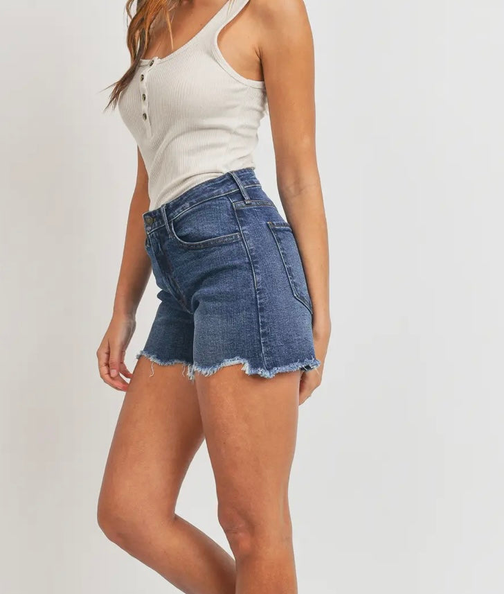 1394 Hi-Lo Hem Shorts