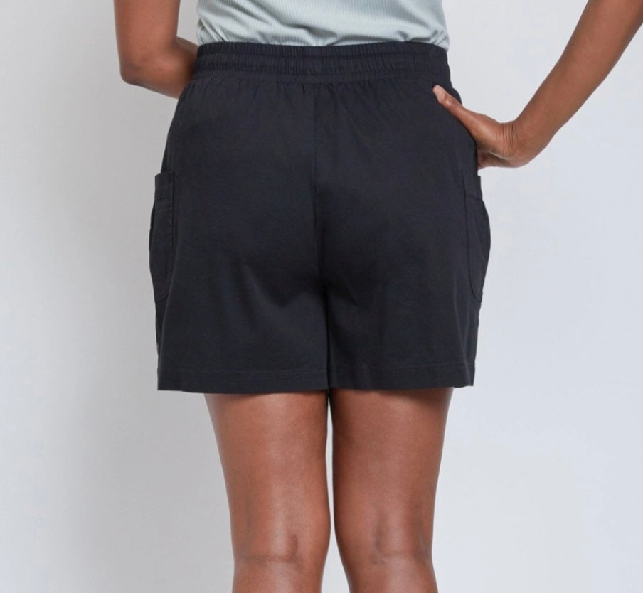 1421 Shorts w Pleated Side Pockets